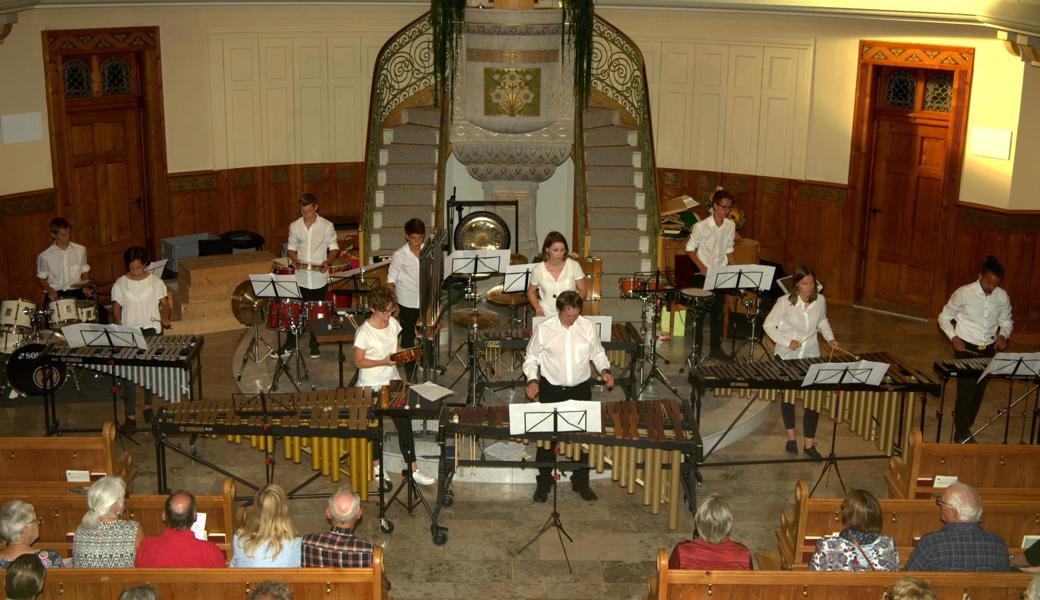 Das Percussion Project von Geri Dobler (vorn in der Mitte).
