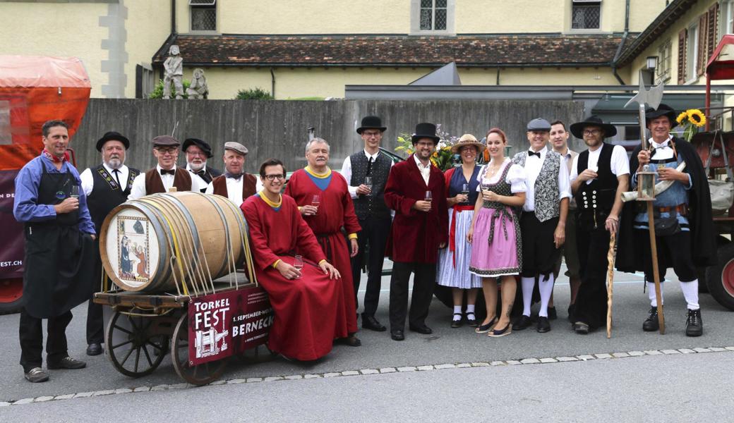 Am 6. und 7. September feiert Berneck das beliebte Torkelfest. Die Teilnehmenden der Werbefahrt heizten die Stimmung an. 