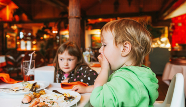 Kinderlärm im Restaurant: Braucht es in Gastrobetrieben kinderfreie Zonen?