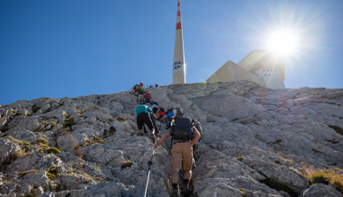 Wanderer riskieren auf dem Säntis alles: Selfie-Wahn, Pyros und Drohnen am Berg