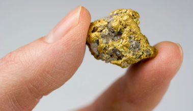 April, April: Es wird nicht im Rhein nach Gold gegraben, um das Mammutprojekt Rhesi zu finanzieren