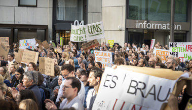 Protest am Kantonsspital: «Endlich Zeit für eine Kaffeepause!»