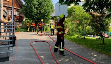 Feuerwehreinsatz am Kochherd: Grosseinsatz in der Küche Feuerwehreinsatz am Kochherd: Grosseinsatz in der Küche