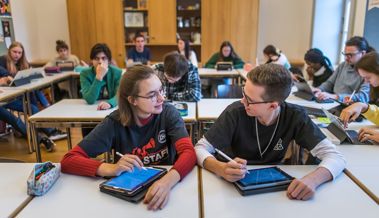 Mädchen auf der Überholspur: Besonders in der Ostschweiz tut sich ein Bildungsgraben auf