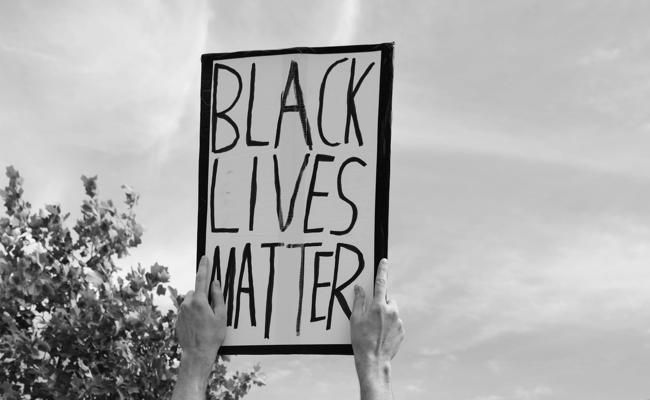 Das kannst du gegen Rassismus tun