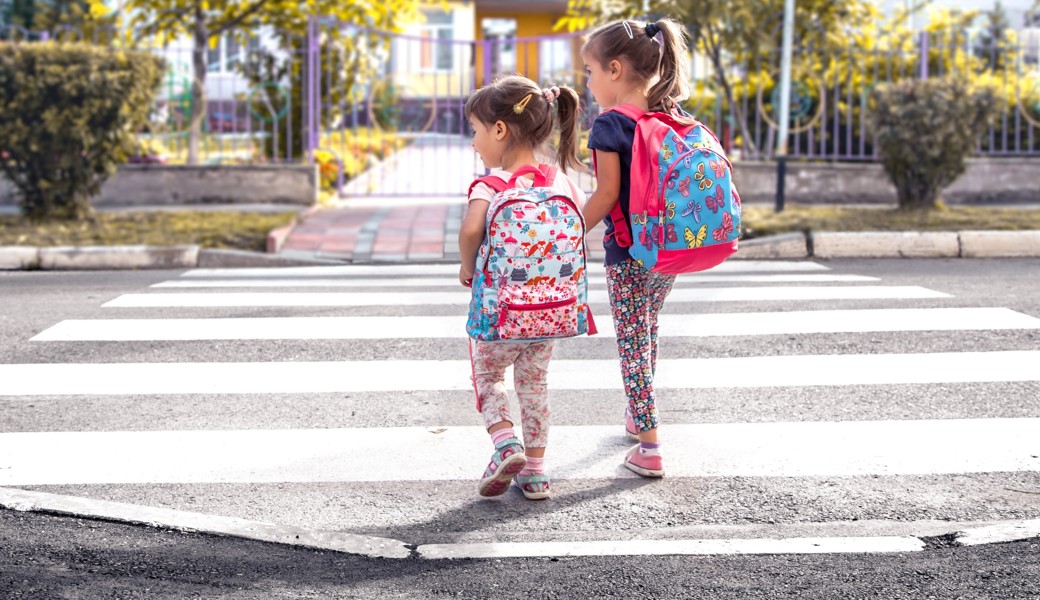 Sicher zu Fuss: So lernen Kinder, den Schulweg selbstständig zu meistern