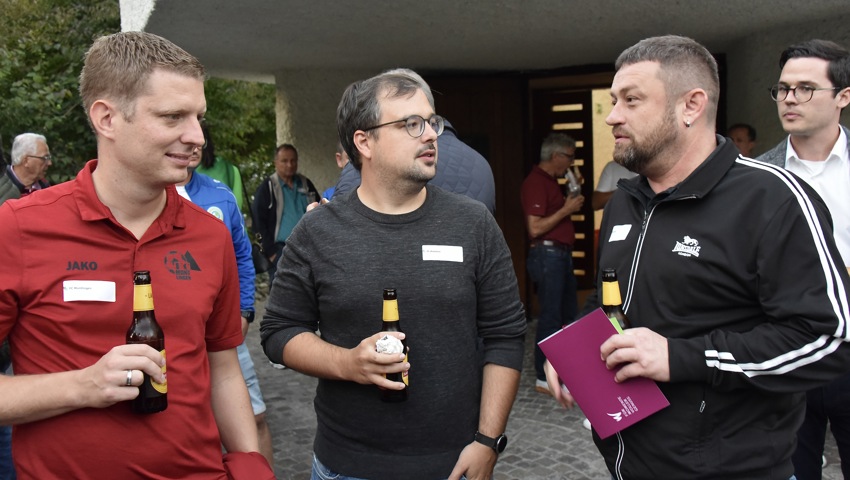 Drei Rheintaler Präsidenten (von links): Dominik Sieber (FC Montlingen), Daniel Knöpfel (FC Rebstein) und Urs Baumgartner (FC Rüthi).