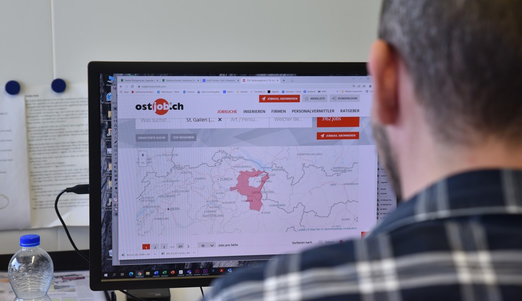 Neuste Zahlen: Weniger Stellensuchende als im Vormonat und mehr offene Stellen