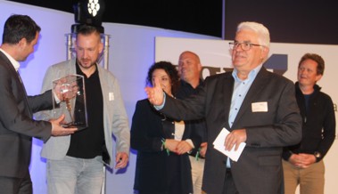 SchuWi Rheintal wird mit  «Goldenem Schraubenzieher» für Einsatz gegen Fachkräftemangel ausgezeichnet