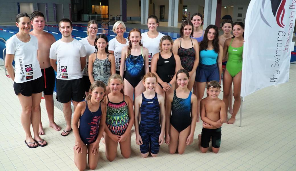 In den neuen Hallenbädern Balgach und Altstätten macht den Trainerinnen und Trainern sowie Schwimmerinnen und Schwimmern von Rhy Swimming das Schwimmen doppelt Spass.