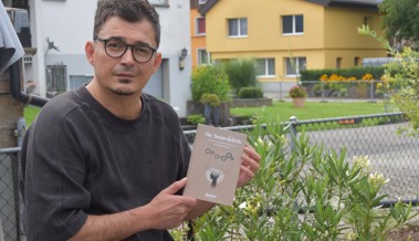 «Die Seelenfabrik» von Shqipton Rexhaj – ein Buch über das, was bleibt, wenn nichts mehr funktioniert «Die Seelenfabrik» von Shqipton Rexhaj – ein Buch über das, was bleibt, wenn nichts mehr funktioniert