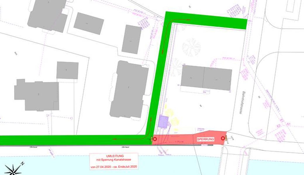 Im Gebiet Riethüsli wird der Verkehr während der Baustelle Hochwasser-Schutzmassnahmen umgeleitet (grün). Ein Teil der Kanalstrasse ist ab der Bahnhofstrasse gesperrt.