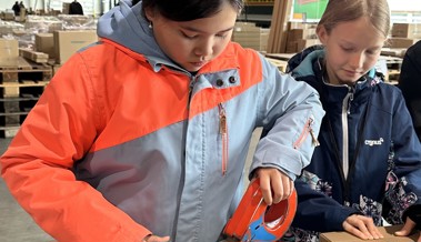 Von der Schulbank in die Werkhalle: Fünftklässler erleben Industrie hautnah