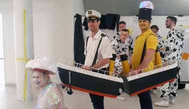Die Titanic ist gesunken, hat aber den Kostümwettbewerb gewonnen