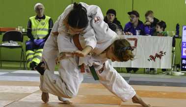Am Judoturnier in Altstätten wurden technisch saubere Würfe gezeigt