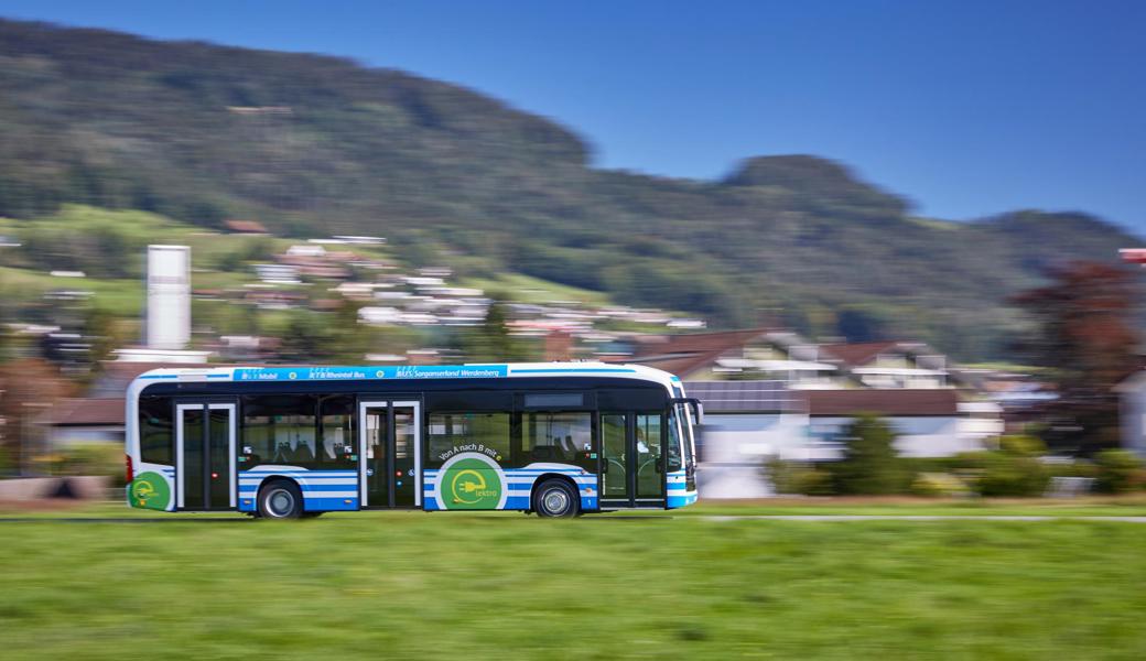 Ab dem 5. Oktober verkehren die Busse während rund eines Monats via Moosstrasse – Unterdorfstrasse – Mitteldorfstrasse – Sonnenstrasse ins Zentrum. 