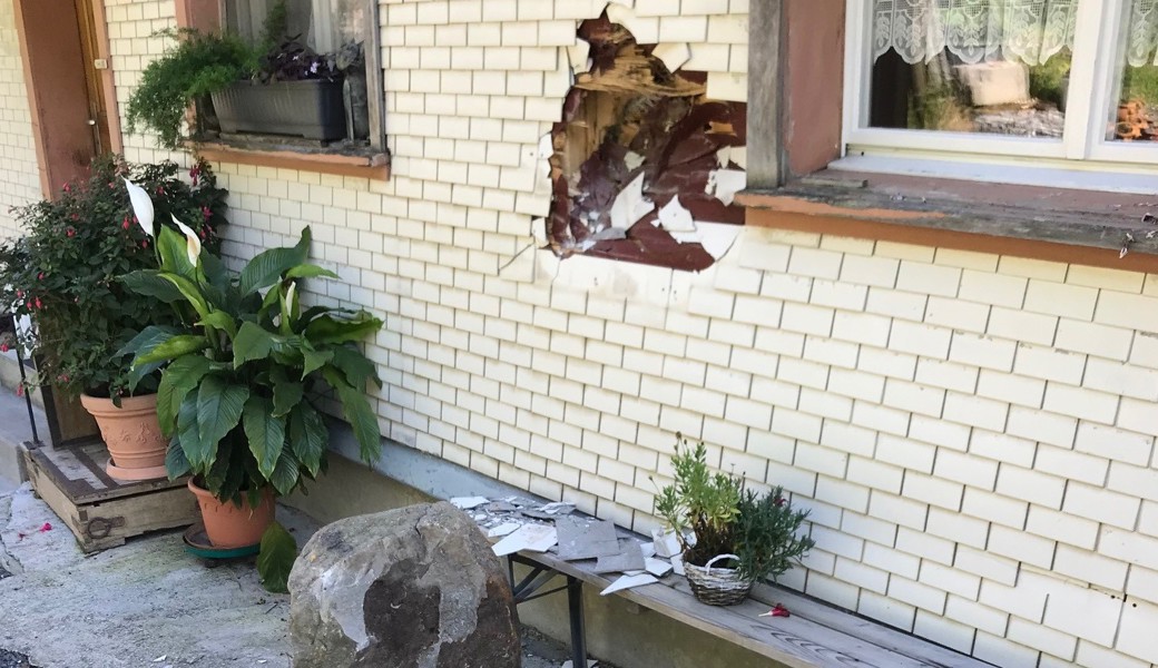 Der Fels richtete einigen Schaden an. Der Fels richtete einigen Schaden an.