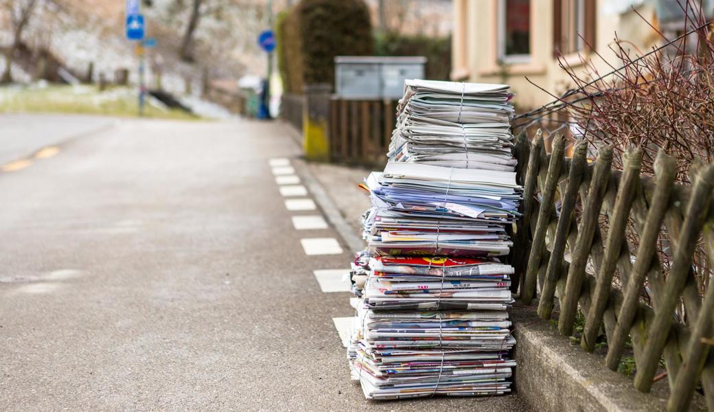 Wer die Möglichkeit hat, sollte das Altpapier zu Hause sammeln, bis die Dorfvereine wieder Papiersammlungen durchführen können.