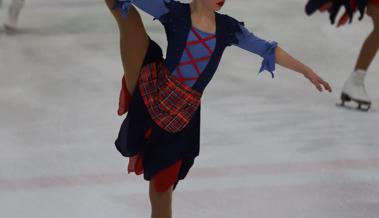 Eishalle in der Hand der Synchroneisläufer