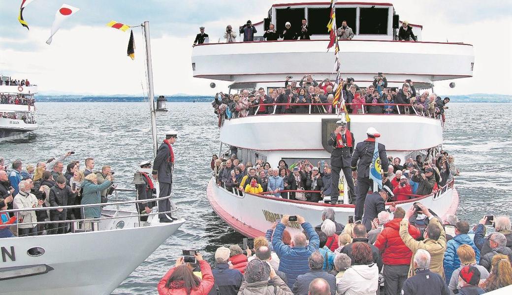 Die Schiffe waren trotz schlechtem Wetter gut besetzt.