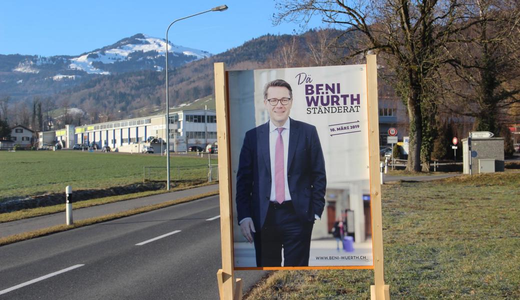 Dieses Plakat steht in Hinterforst.