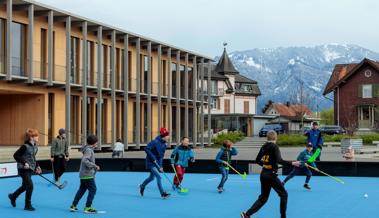 Ein zweites Freiluft-Unihockeyfeld in Widnau