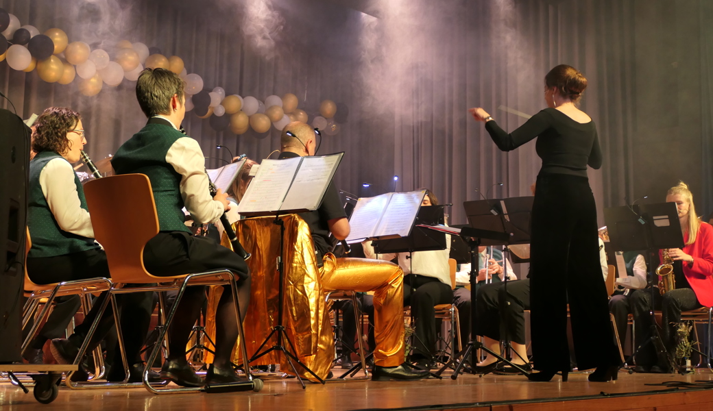 Unterhaltungsabend des Musikvereins überzeugt mit Musik, Humor und starken Auftritten