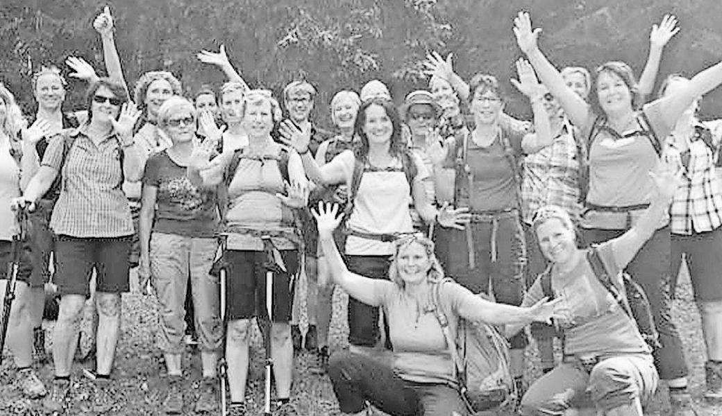 Die fröhliche Truppe bewanderte einen Teil des Schanfigger Höhenweges. 