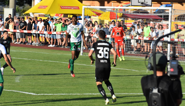 Politik auf dem Fussballplatz: St.Margrether Bürgerversammlung als Landsgemeinde