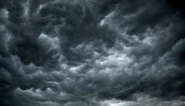 Ziehen dunkle Wolken am Steuerhimmel auf? Oder behalten wir die Spendierhosen an?