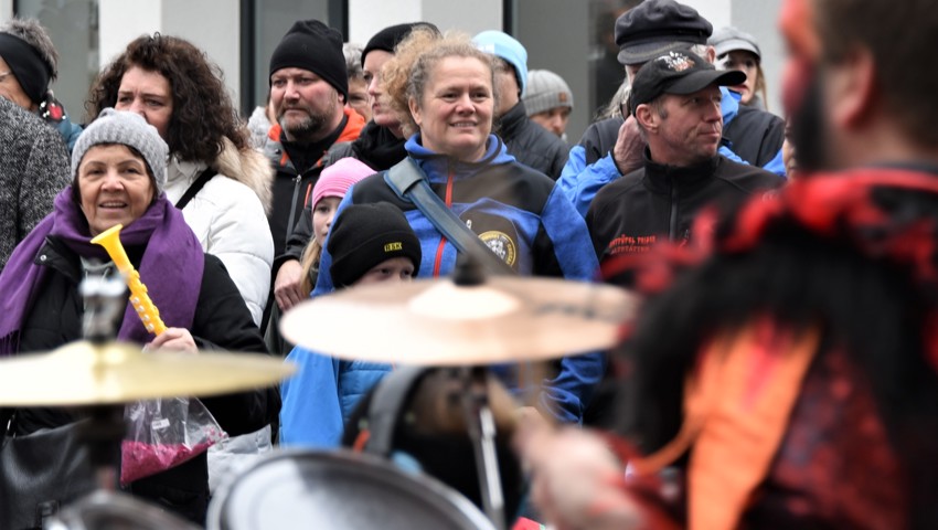 Spass für Gross und Klein bei der «Fasnacht am Markt»