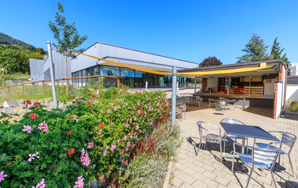 Ys Aquarii Badi Kiosk Und Hallenbad Hs Schnitzler Harald