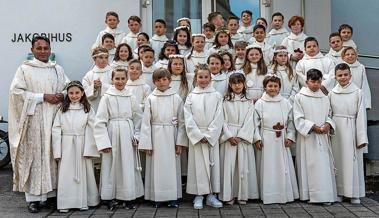 Erstkommunionkinder feiern «Mit Jesus auf dem Weg»