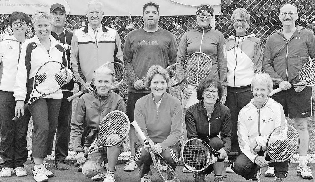 Das Ziel des Kurses bestand darin, in ungezwungener Atmosphäre das Tennisspiel zu verbessern. Bild: pd