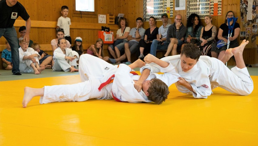 Noah Giovanon wirft Ippon.