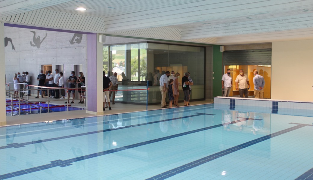 Kühleres Wasser im Schwimmbad und LED-Leuchten: Wie Balgach Strom sparen will