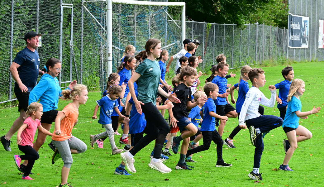 Tradition lebt auf: «Da schnällscht Rüthner» begeistert Jung und Alt mit Sprintwettkämpfen