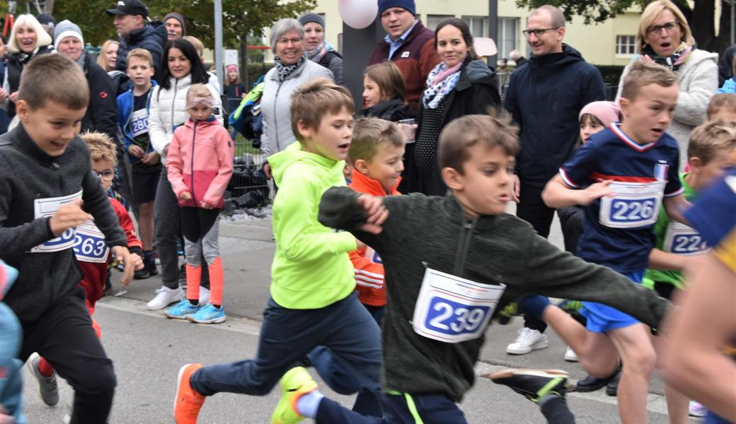 An den Läufen für Kinder und Jugendliche dürfen alle mitmachen.