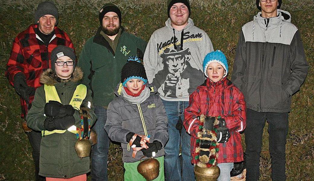 Von Quartier zu Quartier zogen die Jungwächter mit ihren Glocken.