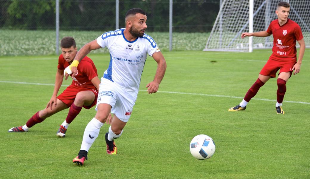 2018 schoss Sheval Ljatifi St. Margrethen mit einem Hattrick in Vaduz zum Ligaerhalt. Der Stürmer soll nun wieder zu einem Pfeiler des Teams werden.