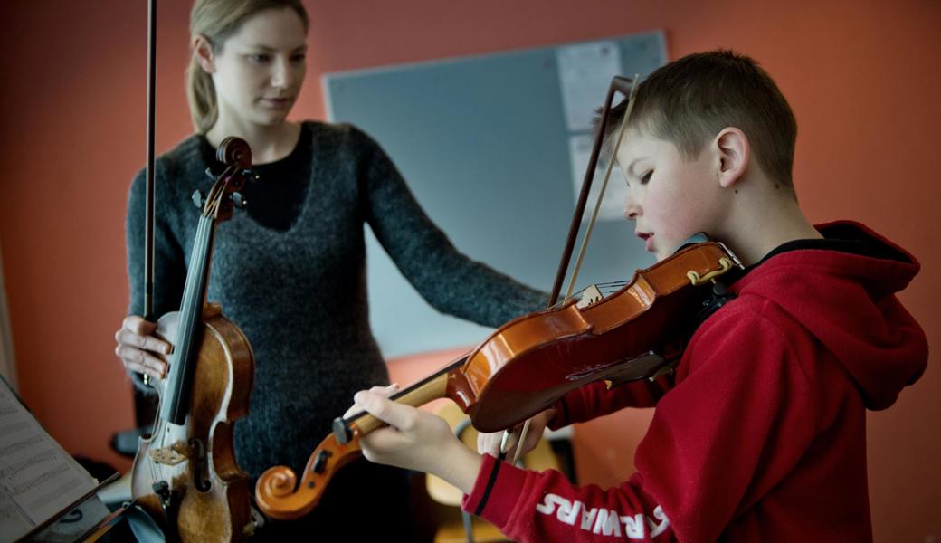 Die Schüler mancher Musikschulen zahlen für den freiwilligen Musikunterricht das Doppelte von dem, was Schüler anderer Schulen bezahlen müssen.