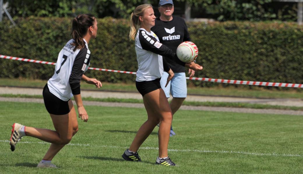 Die Frauen starten erstmals als Titelverteidiger in eine Saison.