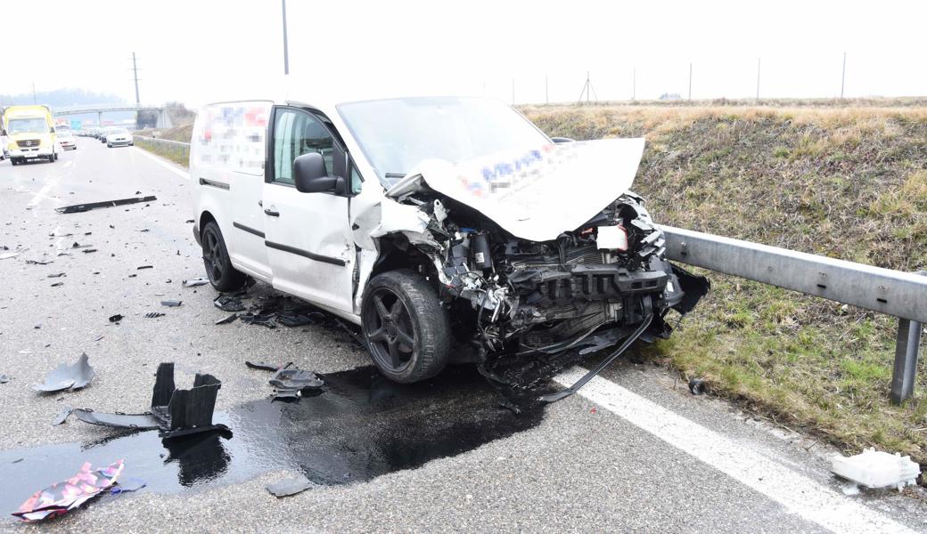 Nach dem schweren Unfall musste die Autobahn in Richtung Widnau während zwei Stunden gesperrt werden.