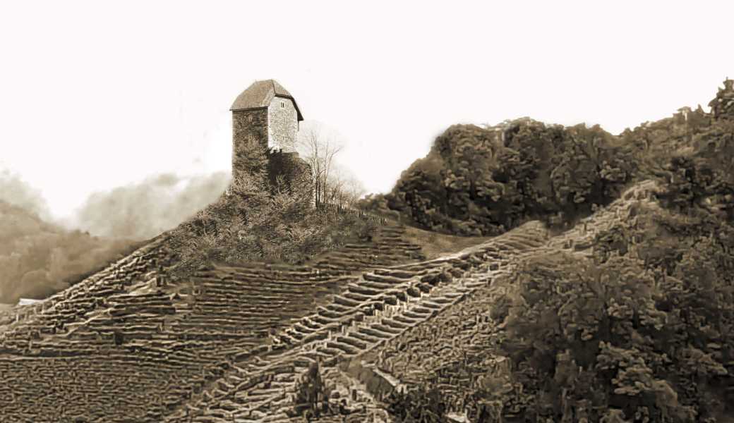 Die Feste Buchenstein soll auf dem Sporn südwestlich der Burg Bernang gestanden haben. Die eher bescheidene Anlage könnte so ausgesehen haben.Montage: Kar Schwendener