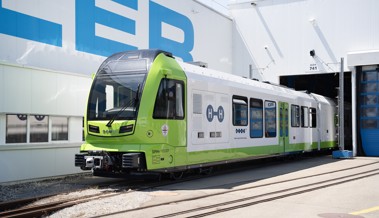 Stadler enthüllt den ersten Wasserstoffzug für Schmalspurstrecken