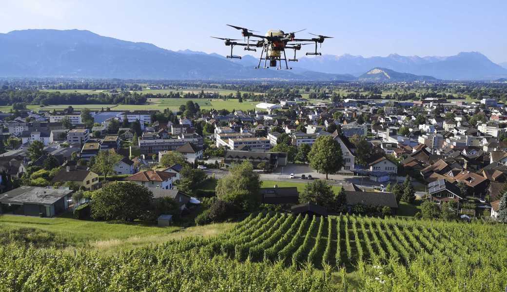 Wo Drohnen den Einsatz von Traktoren und Handarbeit ersetzen