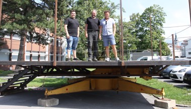 Kulturverein nutzt Silvan Köppels Stahlbühne ab jetzt für Konzerte mitten im Dorf