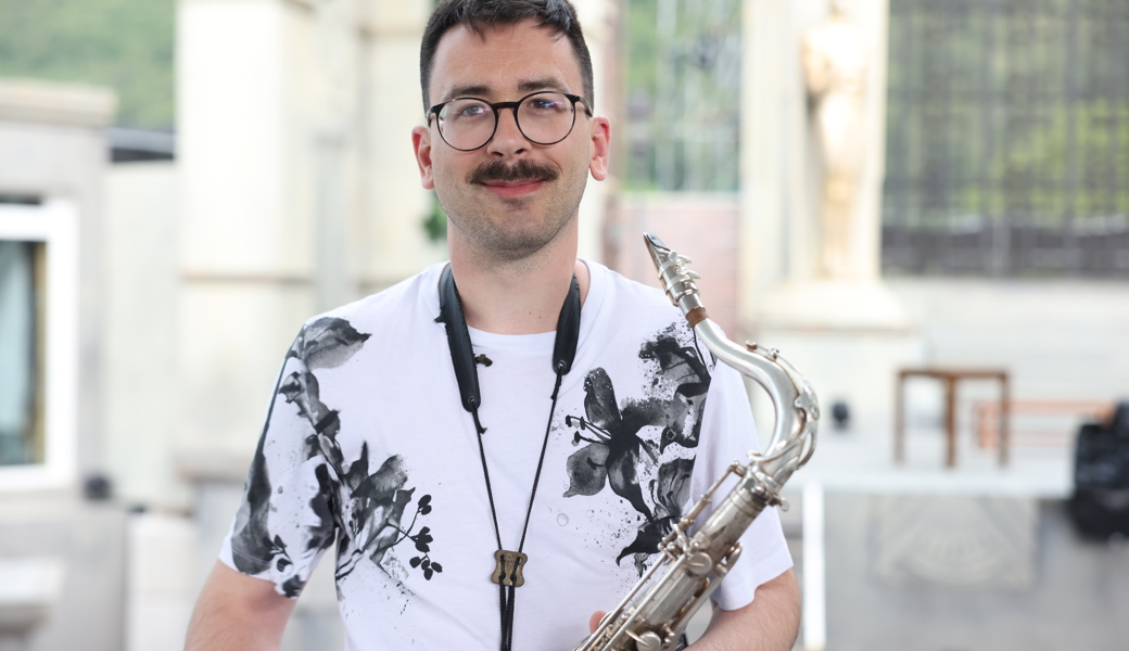 Sax und Klarinette für «Chaplin»: Hinterforster spielt in Musical-Orchester