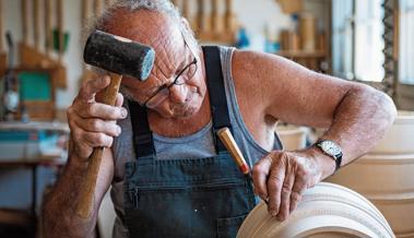 Holz prägt sein Leben