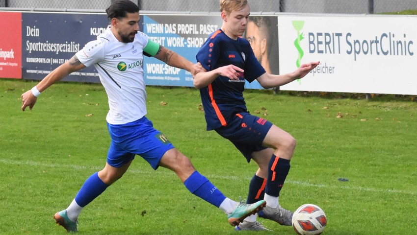 Staad (mit Quentin Weber, rechts) und St. Margrethen (Patrik Kanzelberger) kämpfen um den Ligaerhalt.